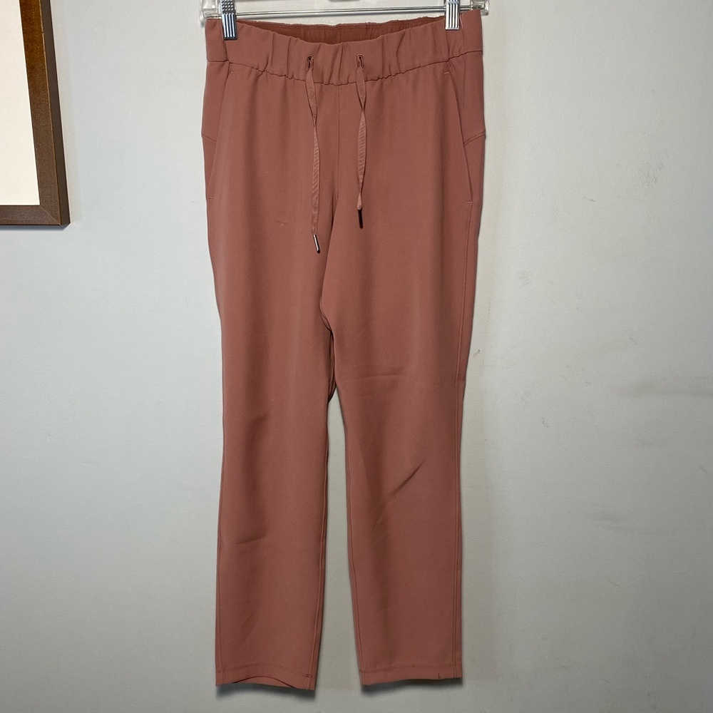 Lululemon On The Fly Pant 7/8- Size 4